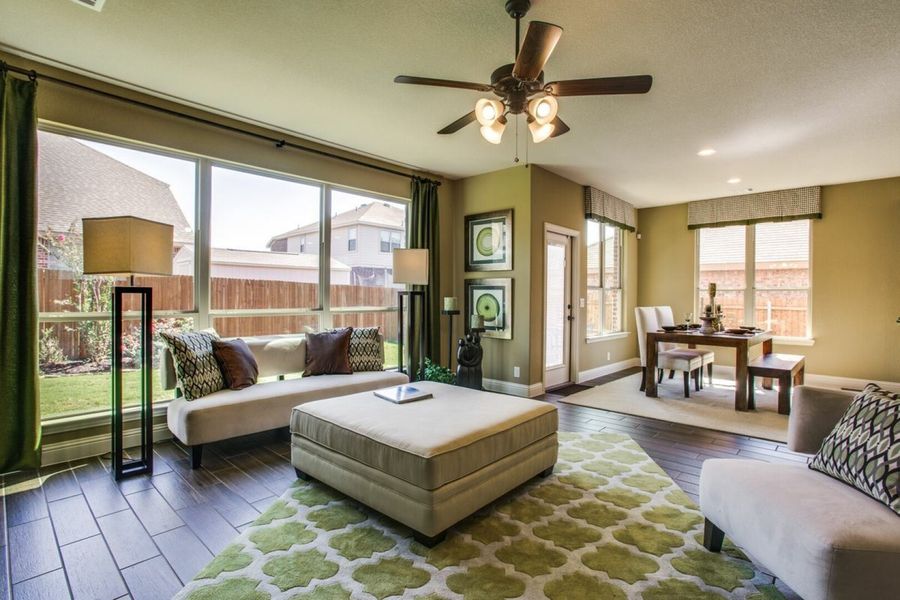 Image 4 of the Rosemary Ridge community in Crowley, TX.