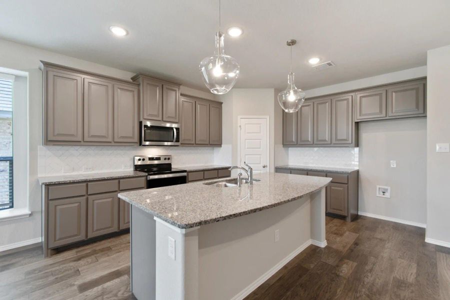 Kitchen | Concept 2870 at Summer Crest in Fort Worth, TX by Landsea Homes