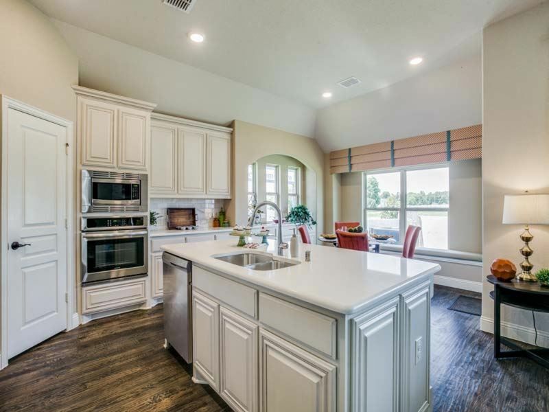 Image 9 of the Autumn Run community in Midlothian, TX.