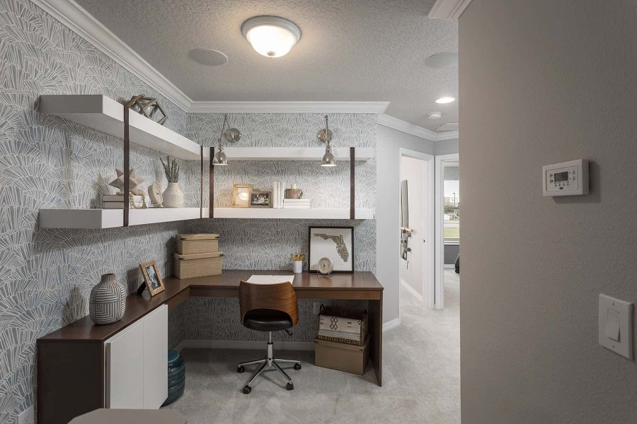 Image 49 of the Hidden Lake Townhomes community in Apopka, FL.