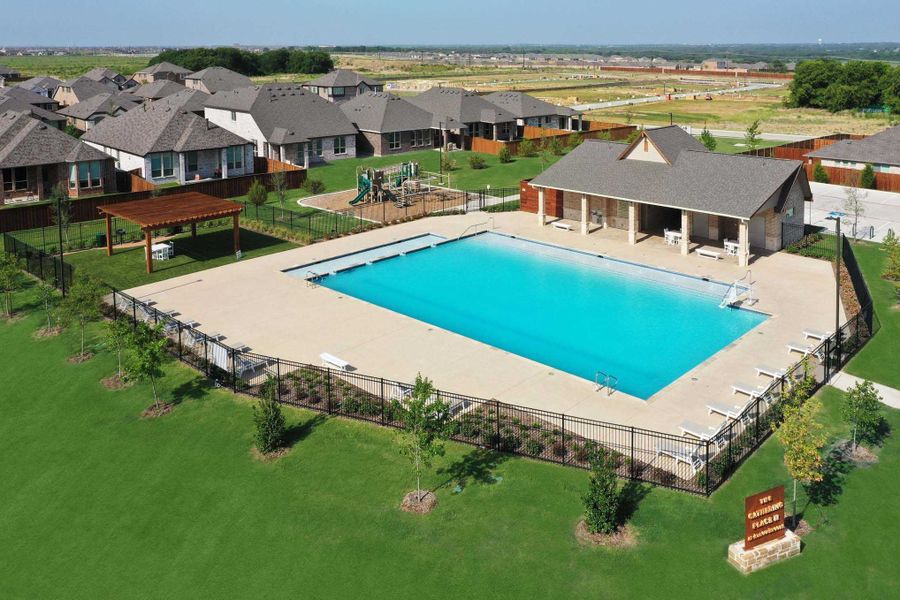 Image 4 of the Arrowbrooke community in Aubrey, TX.