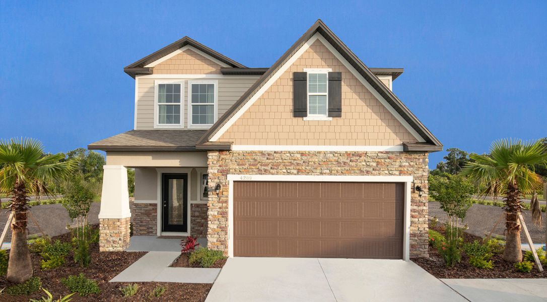 Front exterior of a home in the Villamar community, located in Winter Haven, FL (Image 4).