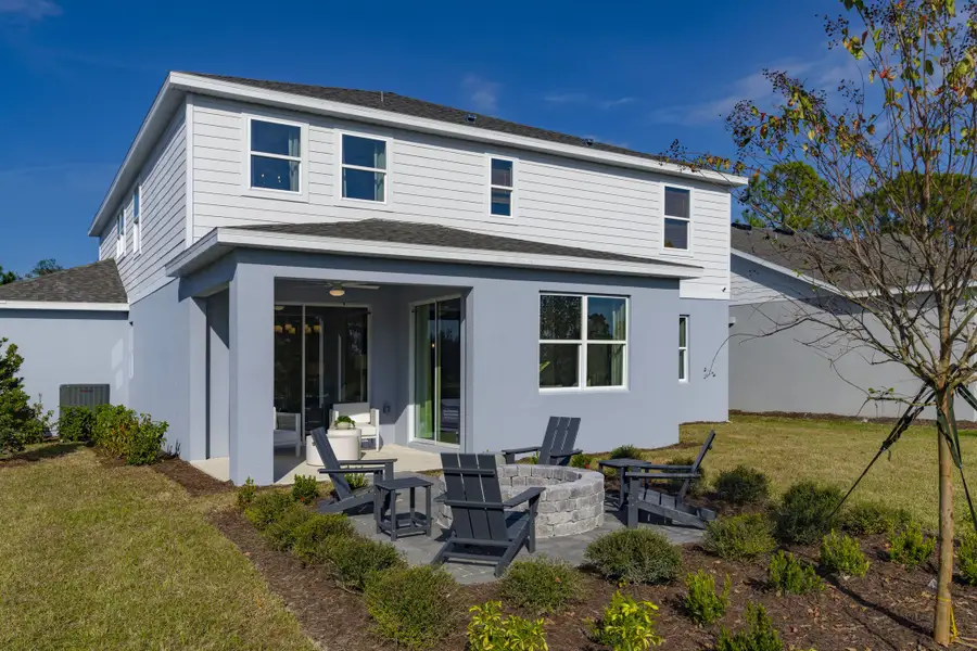 Exterior details of a home in Taylor Ridge, Deland (Image 3).
