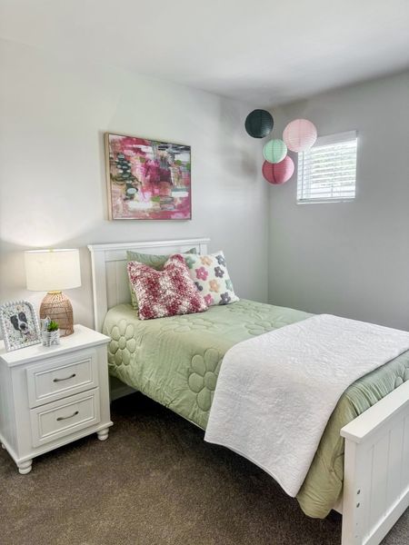 Furnished interior in a model home at Park View Reserve in Mableton (Image 28).