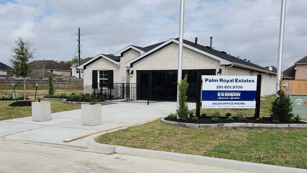 Image 2 of the Palm Royal Estates community in Baytown, TX. Image 2 of the Palm Royal Estates community in Baytown, TX.