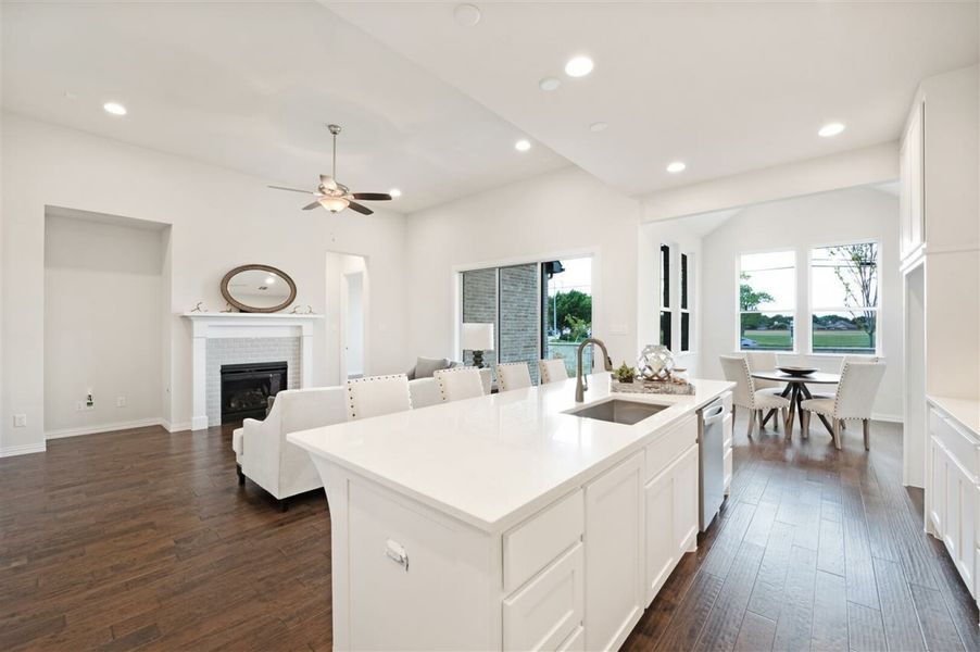 Image 17 of the University Place community in Dallas, TX.