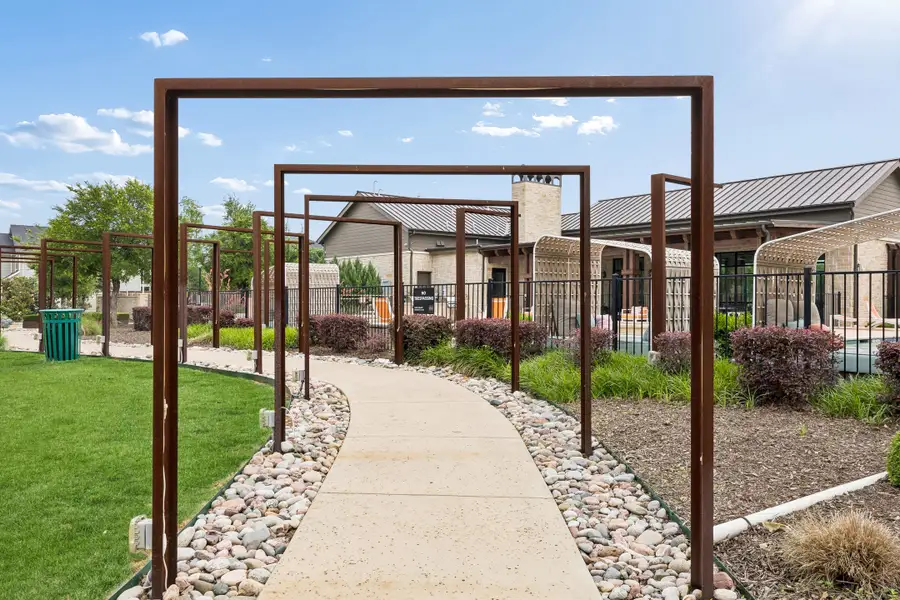 Community amenity available to residents of SoHo Square in Dallas (Image 3). Community amenity available to residents of SoHo Square in Dallas (Image 3).