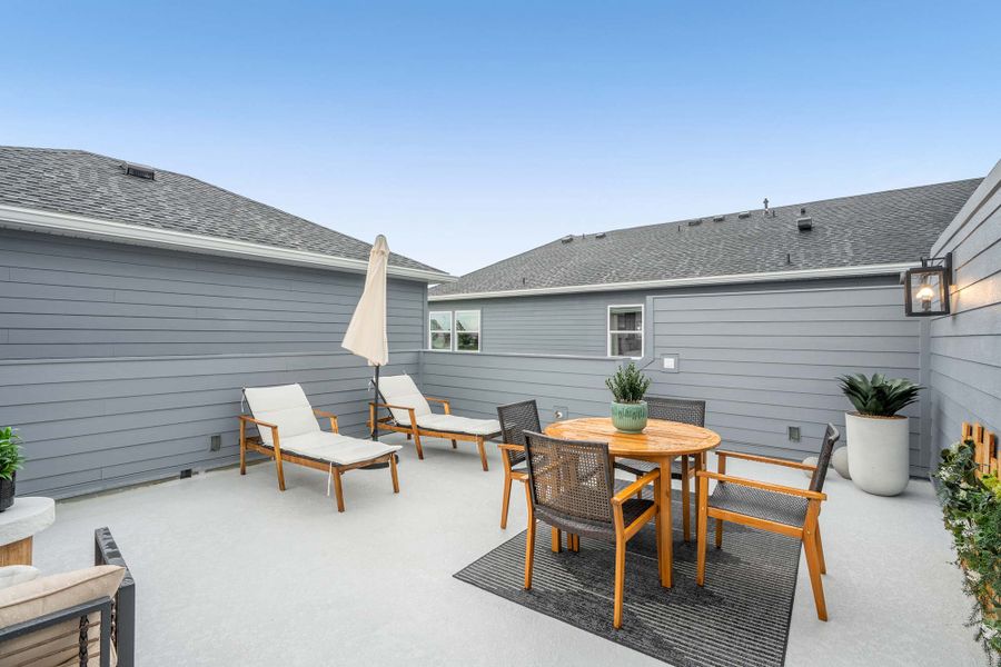 Exterior details of a home in Seven Pines 24' Rear Entry Townhomes, Jacksonville (Image 37). Exterior details of a home in Seven Pines 24' Rear Entry Townhomes, Jacksonville (Image 37).
