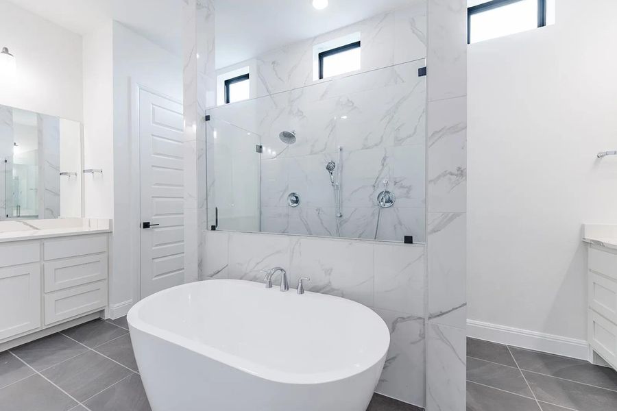 Danielle B Primary Bath