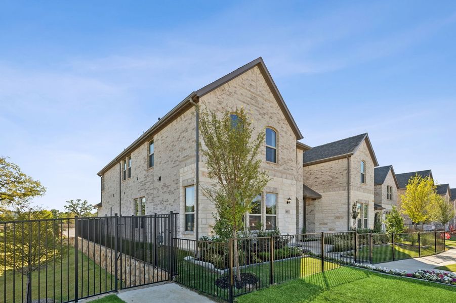 Front exterior of a home in the Timber Ridge community, located in Corinth, TX (Image 29).