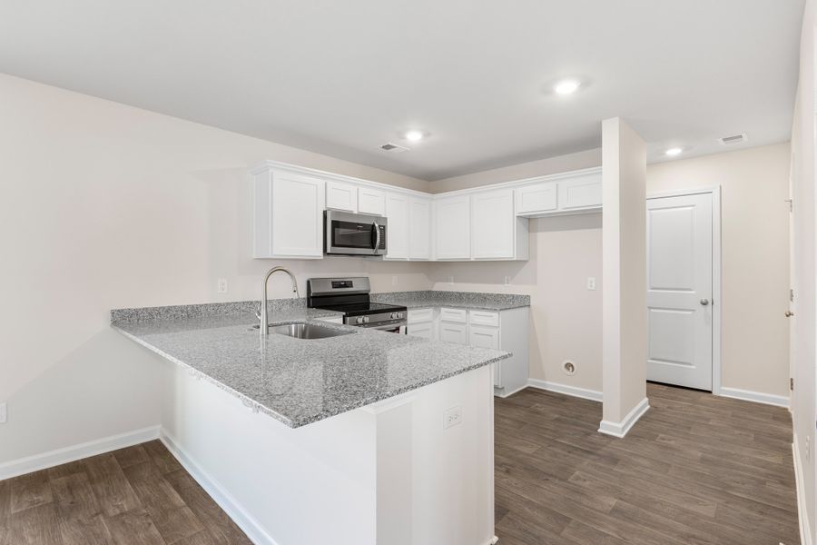 Furnished interior in a model home at Willow Lake in Blythewood (Image 23).