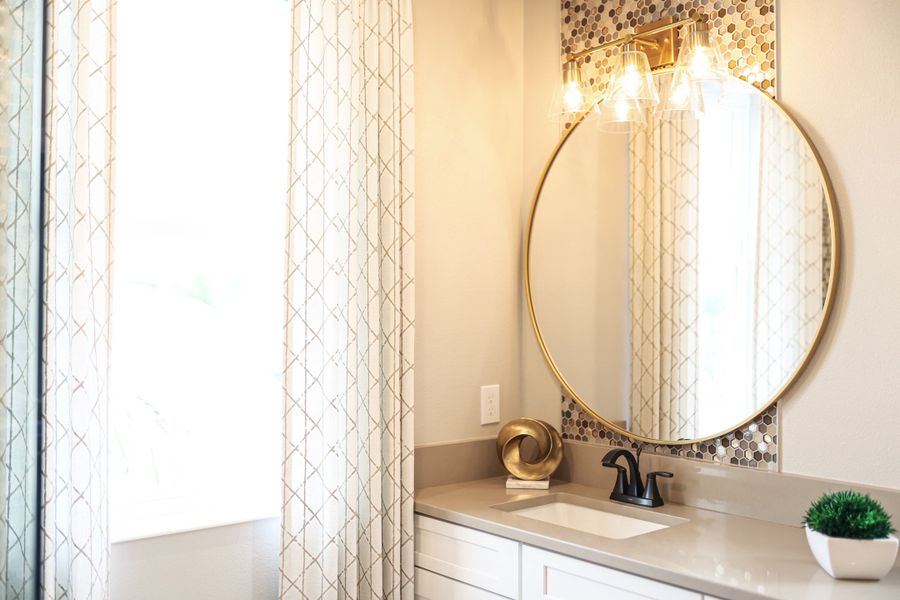 M/I Homes:Bathroom