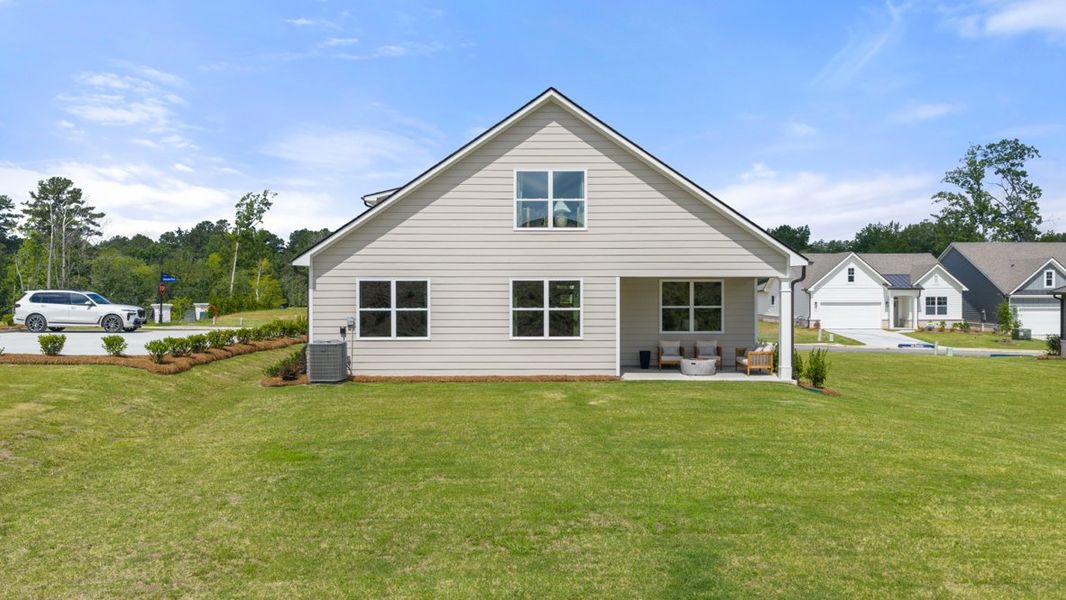 Exterior details of a home in Hamptons at Riverwood North, Dallas (Image 8).