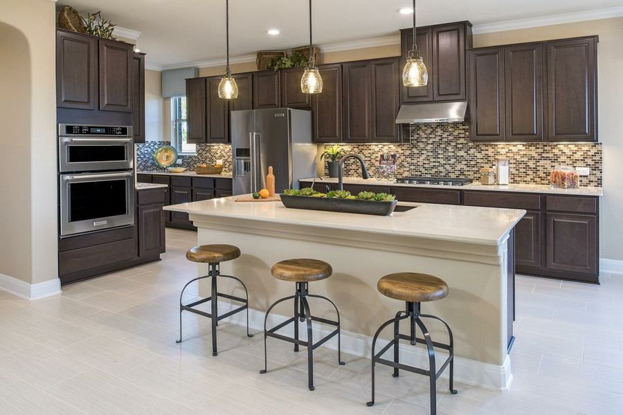 Image 14 of the Mason Hills - The Lakes Hallmark Collection community in Leander, TX.