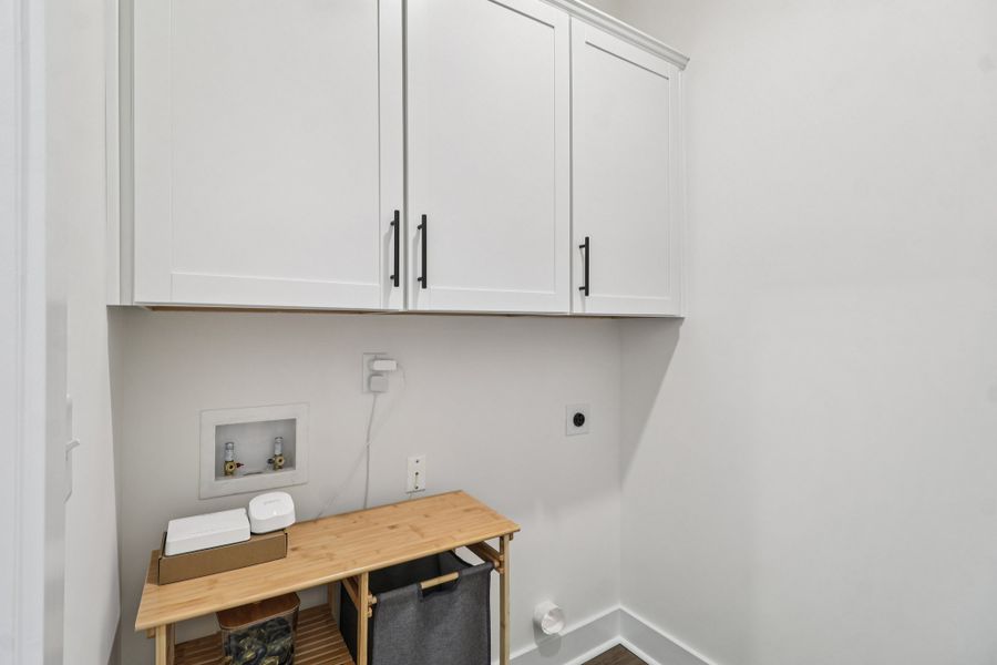 Furnished interior in a model home at Raglins Creek in Lugoff (Image 29).