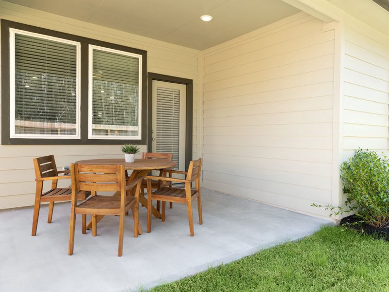 Exterior details of a home in Landing Meadows - Traditional Series, New Caney (Image 4).