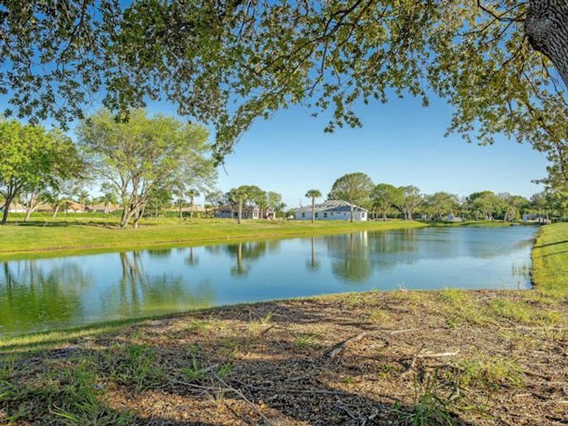Natural surroundings and green spaces near Lucaya Pointe in Vero Beach, FL (Image 63).