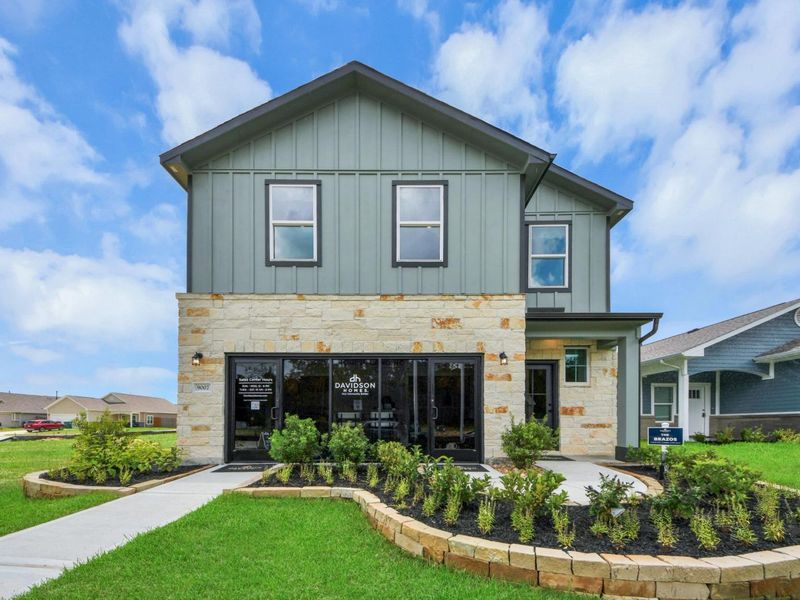 Front exterior of a home in the Robins Landing community, located in Houston, TX (Image 4). Front exterior of a home in the Robins Landing community, located in Houston, TX (Image 4).