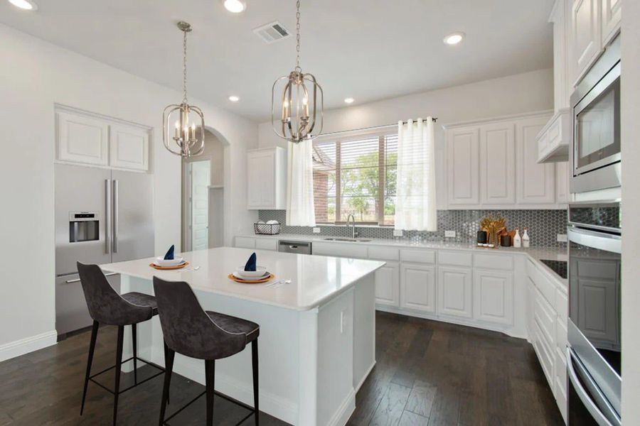 Kitchen | Concept 2797 at Hidden Creek Estates in Van Alstyne, TX by Landsea Homes