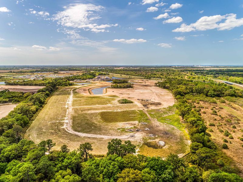 Image 34 of the Isles At Bayview community in Parrish, FL.