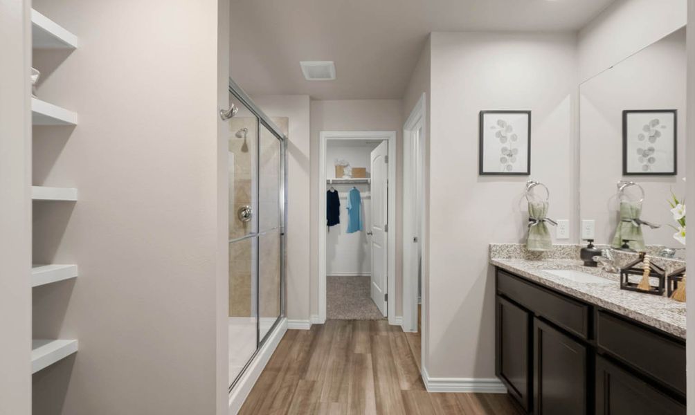 Furnished interior in a model home at David Estates in Portland (Image 28). Furnished interior in a model home at David Estates in Portland (Image 28).