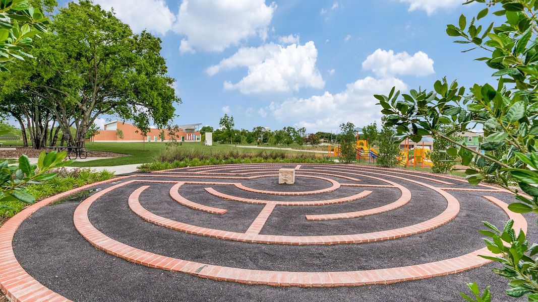 Community amenity available to residents of Heritage Village in Haltom City (Image 17).