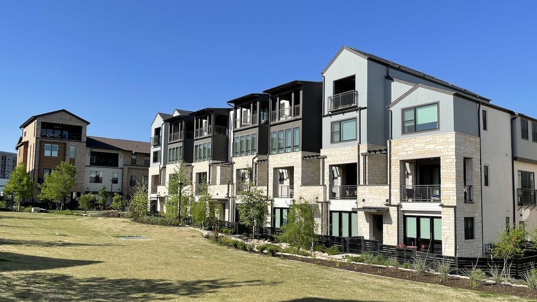Condo located in The Grove At Shoal Creek, Austin, highlighting architectural design (Image 6).