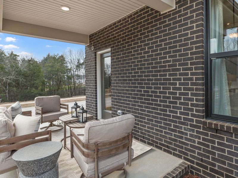 Exterior details of a home in Benders Cove, Mount Juliet (Image 4).