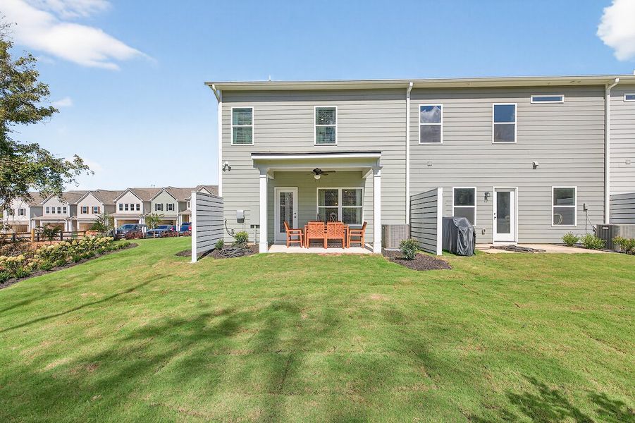 Exterior details of a home in Glendale Towns, Conyers (Image 17). Exterior details of a home in Glendale Towns, Conyers (Image 17).