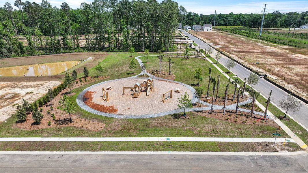 Community amenity available to residents of Pineview North in Summerville (Image 1).