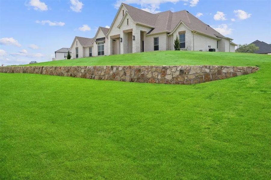 Image 9 of the Bella Communities master-planned community in Fort Worth, TX.