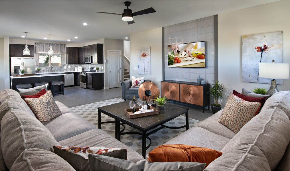 Image 34 of the The Lakes at Rancho El Dorado community in Maricopa, AZ.