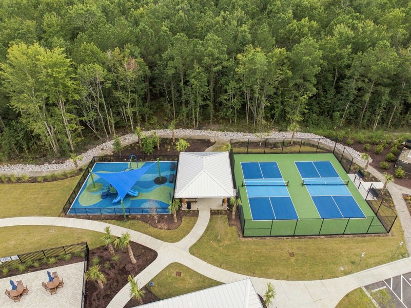 Community amenity available to residents of Marshfield: Signature in Longs (Image 14).