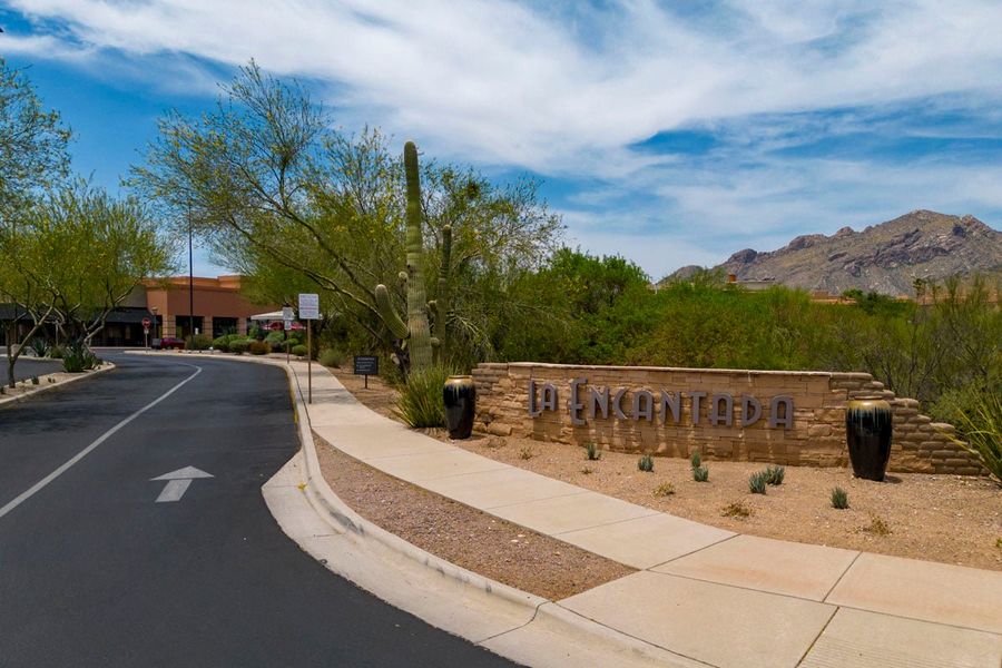 Close to La Encantada Close to La Encantada