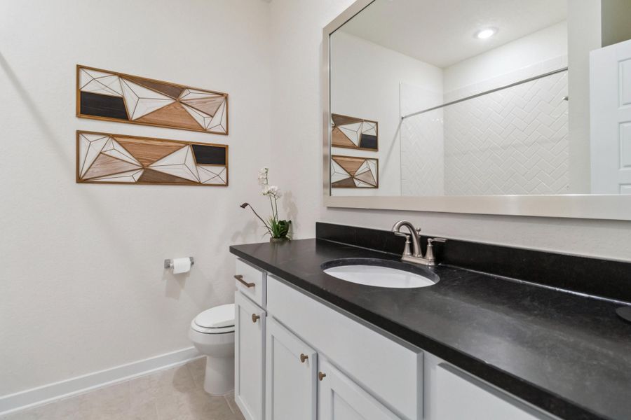 1651 Vista View - Madison - Bonita Vista Model - Secondary Bathroom 1651 Vista View - Madison - Bonita Vista Model - Secondary Bathroom