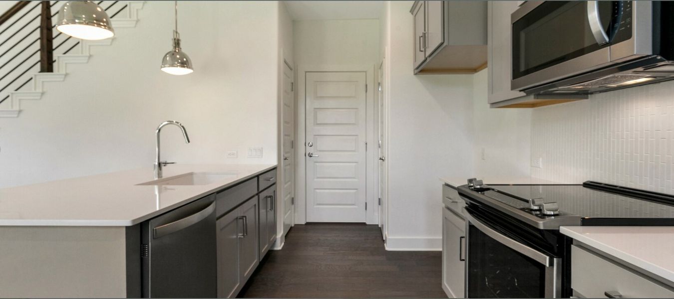 Image 10 of the Canopy at Hudson Bend community in Austin, TX.