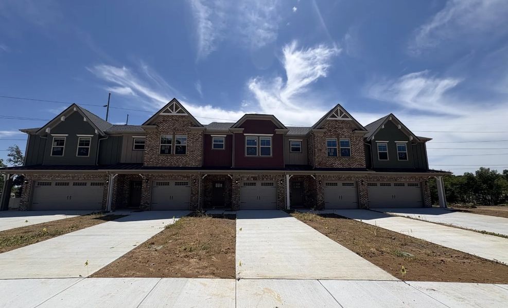 one and two car garage units available
