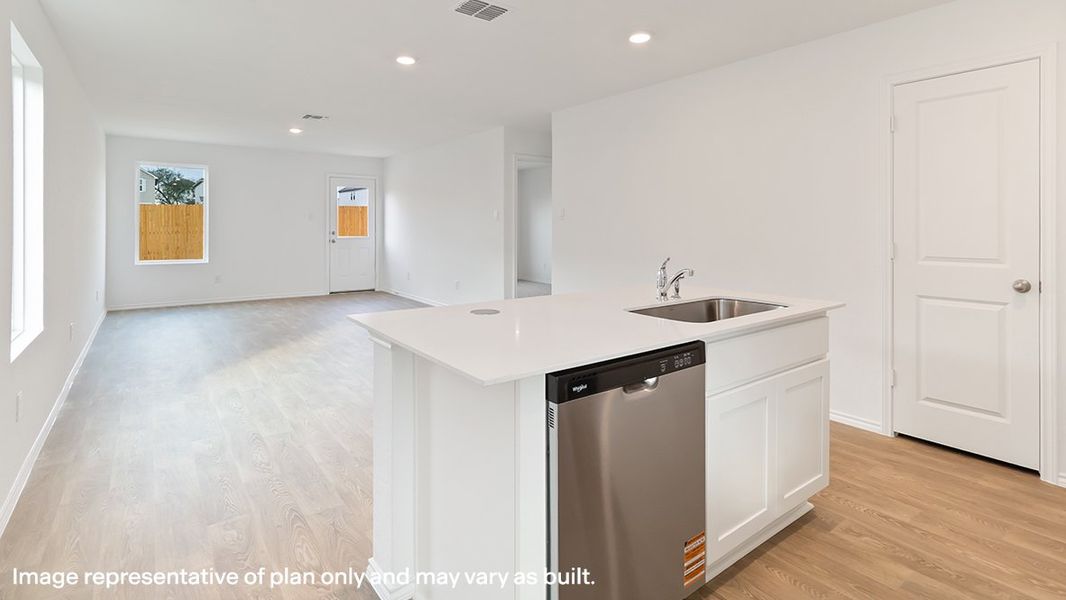 Image 11 of the Hickory Ridge community in Elmendorf, TX.