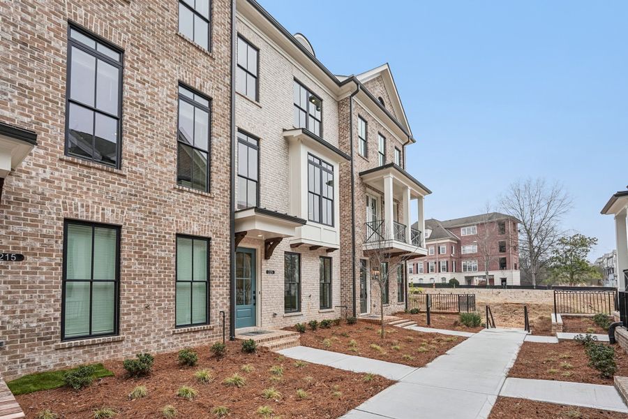 Image 29 of the Byers Park community in Alpharetta, GA.