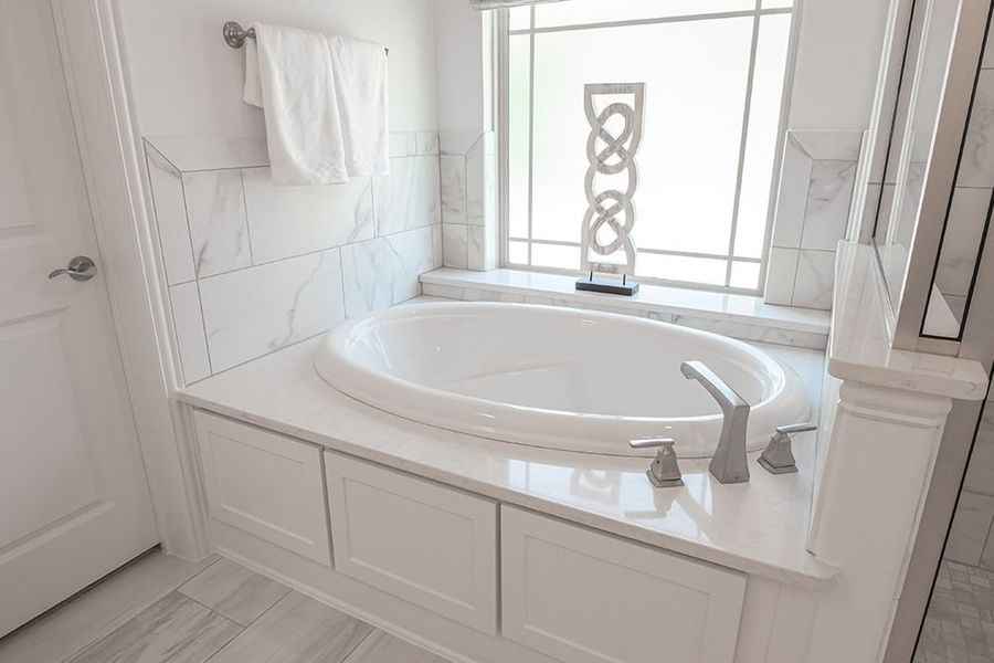 Furnished interior in a model home at Dove Chase in Mansfield (Image 20).