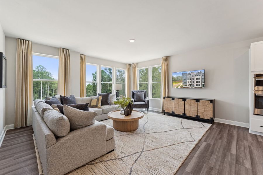 Open floor plans for easy entertaining Open floor plans for easy entertaining