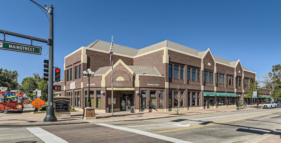 Image 23 of the Looking Glass: The Pioneer Collection community in Parker, CO.