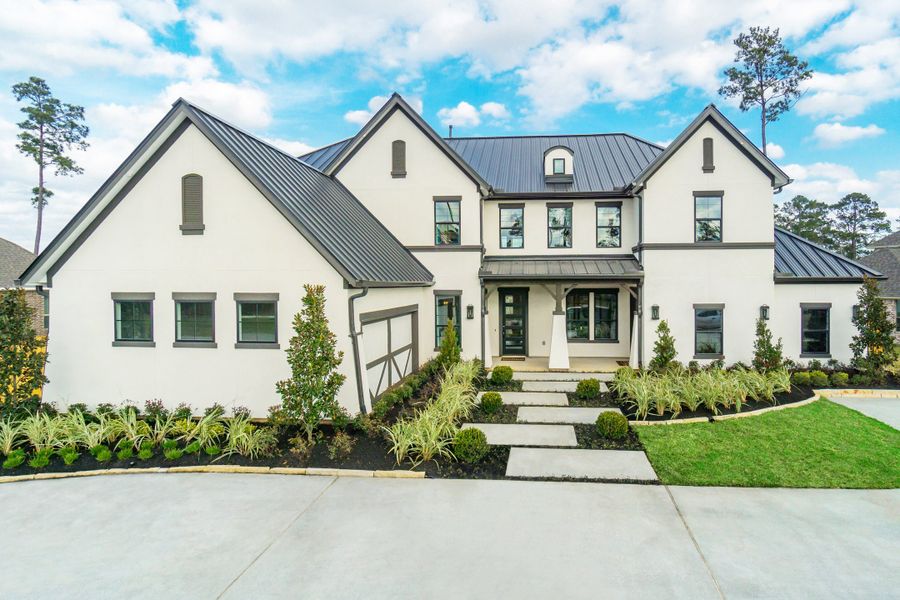 Monarch - Exterior Monarch - Exterior