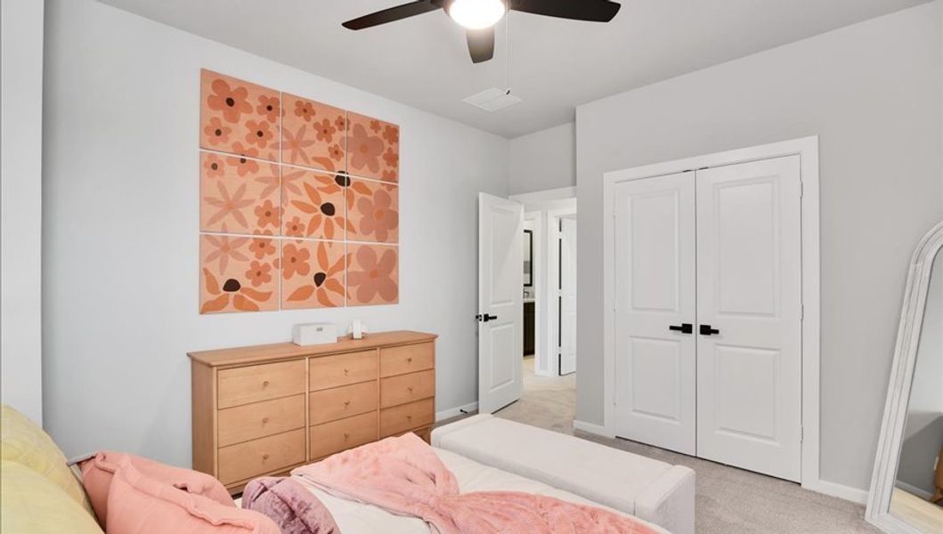 Furnished interior in a model home at Summer Place  35' in Montgomery (Image 75).