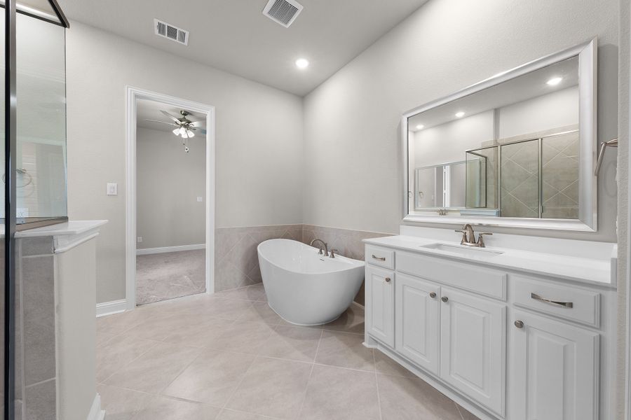 Furnished interior in a model home at Heath Golf and Yacht Club in Heath (Image 10). Furnished interior in a model home at Heath Golf and Yacht Club in Heath (Image 10).