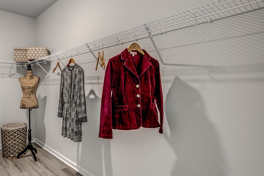 Gwinnett | Primary Closet Gwinnett | Primary Closet