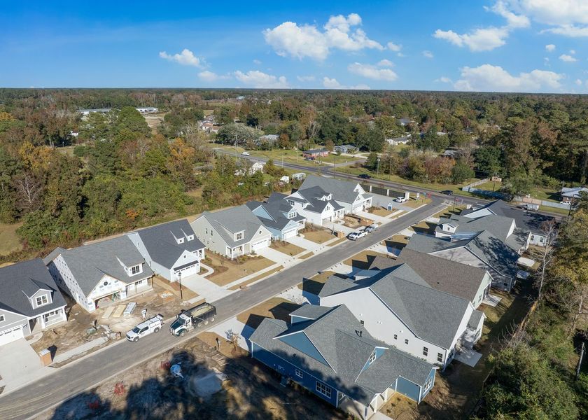 Aerial view of the Riverside Cove community in Wilmington, NC, showing layout and nearby surroundings (Image 21). Aerial view of the Riverside Cove community in Wilmington, NC, showing layout and nearby surroundings (Image 21).