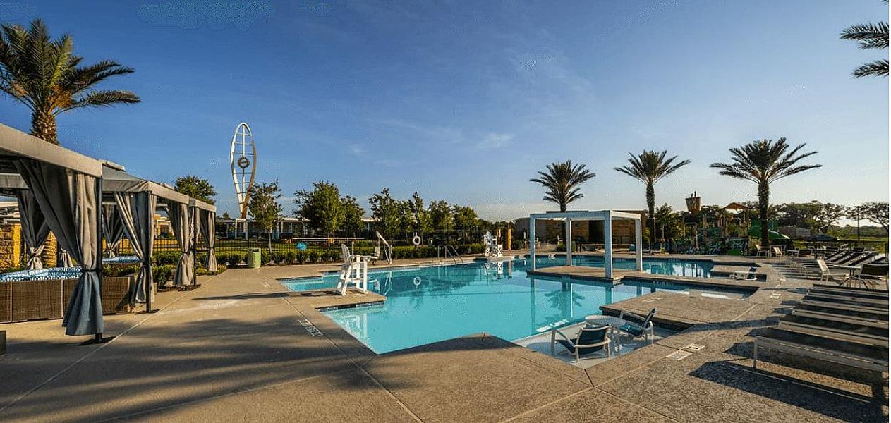 Community amenity available to residents of Meridiana in Manvel (Image 24).