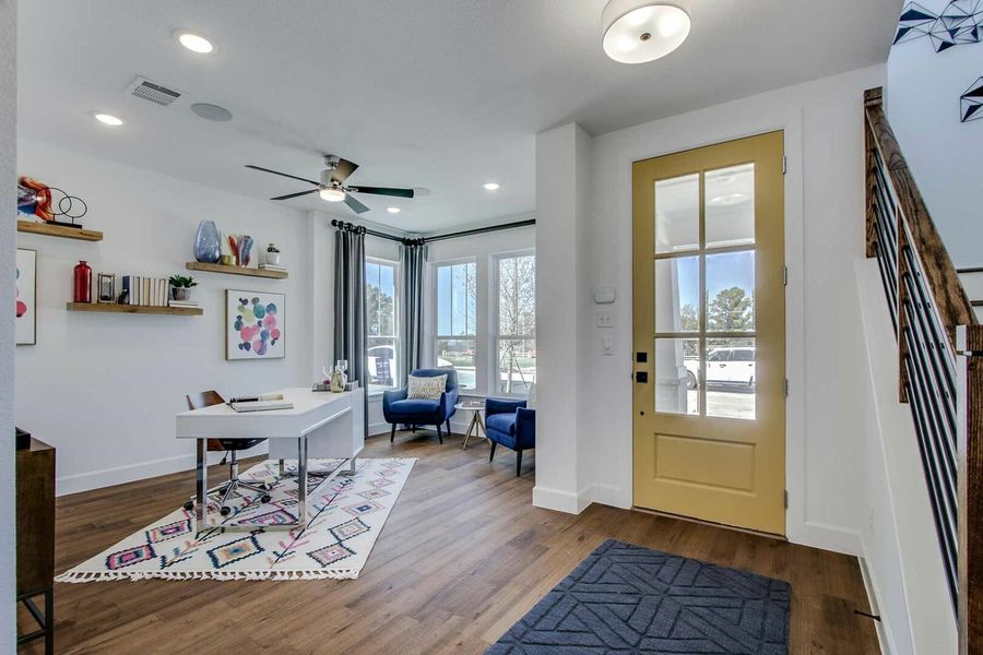 Image 14 of the Thomas Place Cottages community in Carrollton, TX.