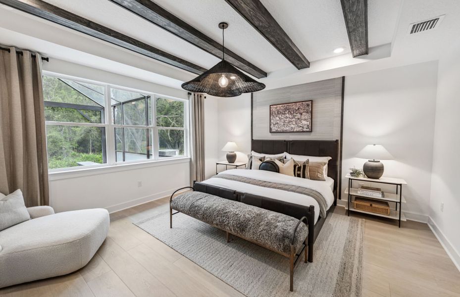 Luxurious Owner's Suite Luxurious Owner's Suite